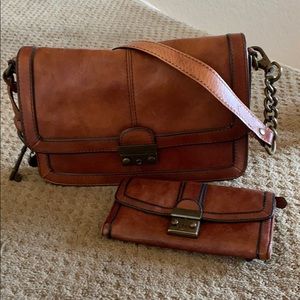 Fossil Shoulder Bag and matching wallet